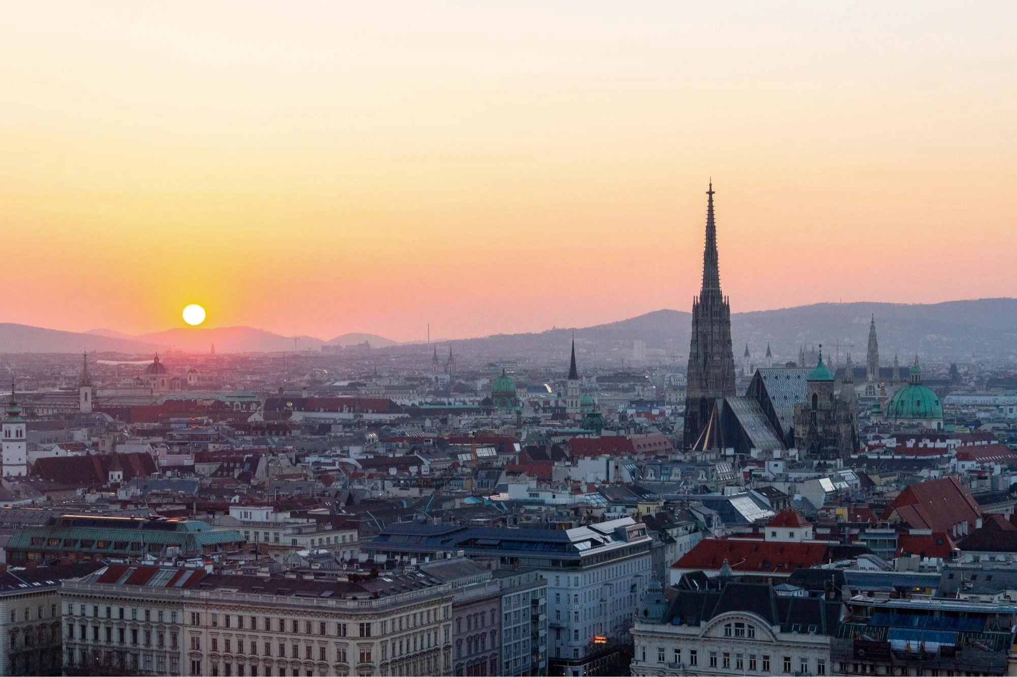 Austria: GmbH vs AG — Która forma prawna pasuje do Twojego biznesu?